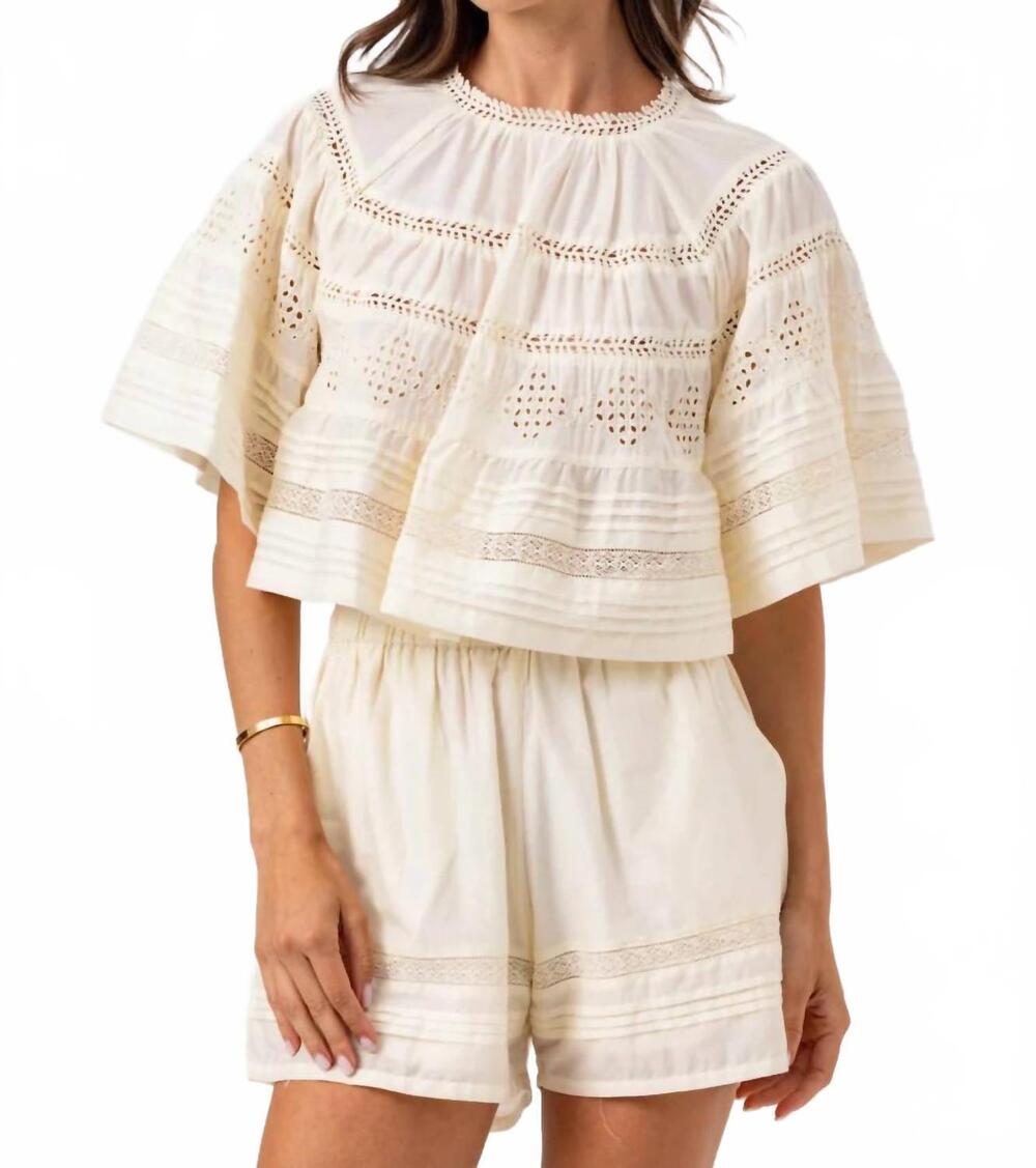 NEW SUNDAYS essa top in whisper white